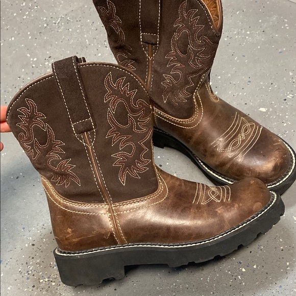 Ariat Brown Western Boots - Picture 1 of 6